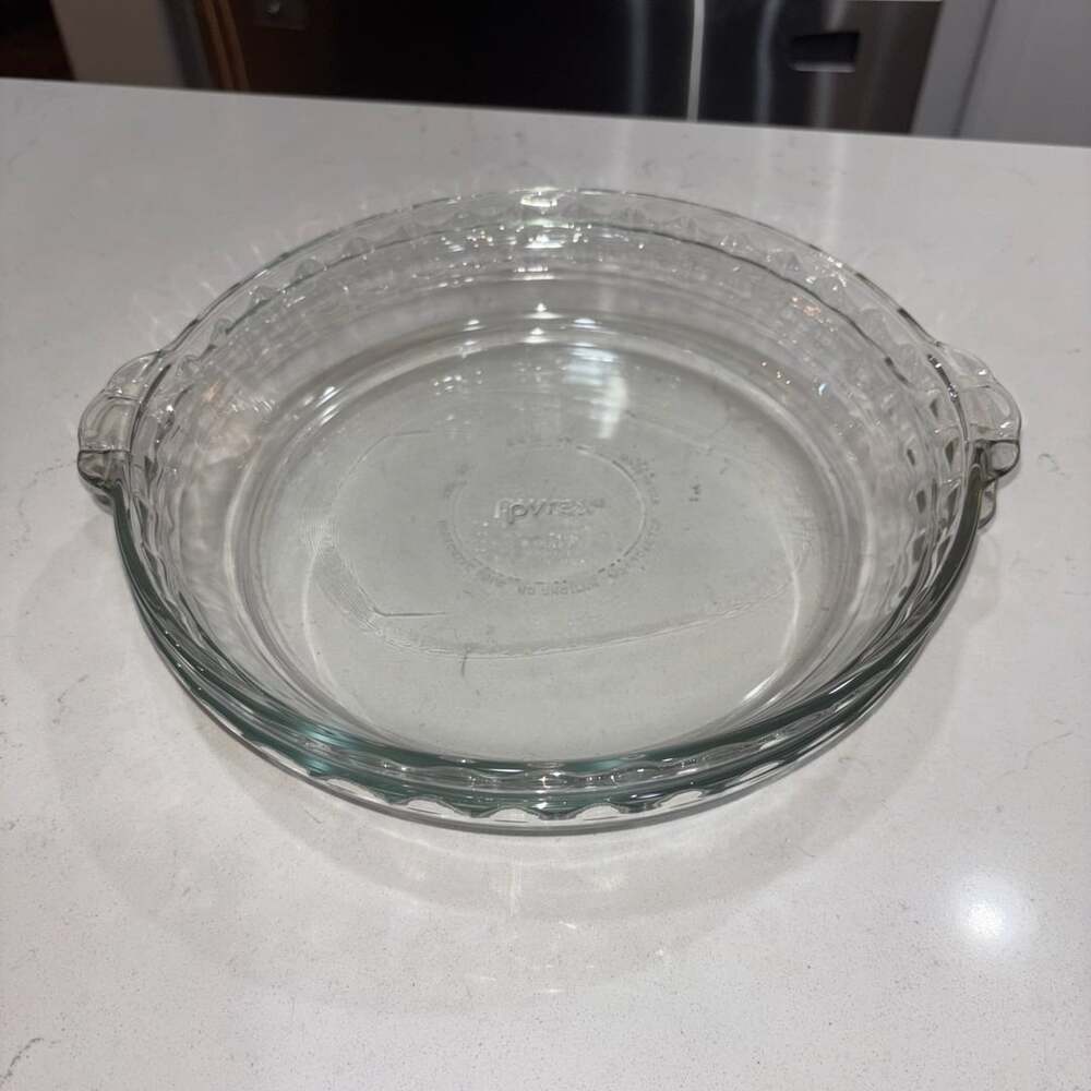 Vintage Pyrex #229 Pie Dishes (2) Size 9.5-Inch Clear Glass Fluted Scalloped
